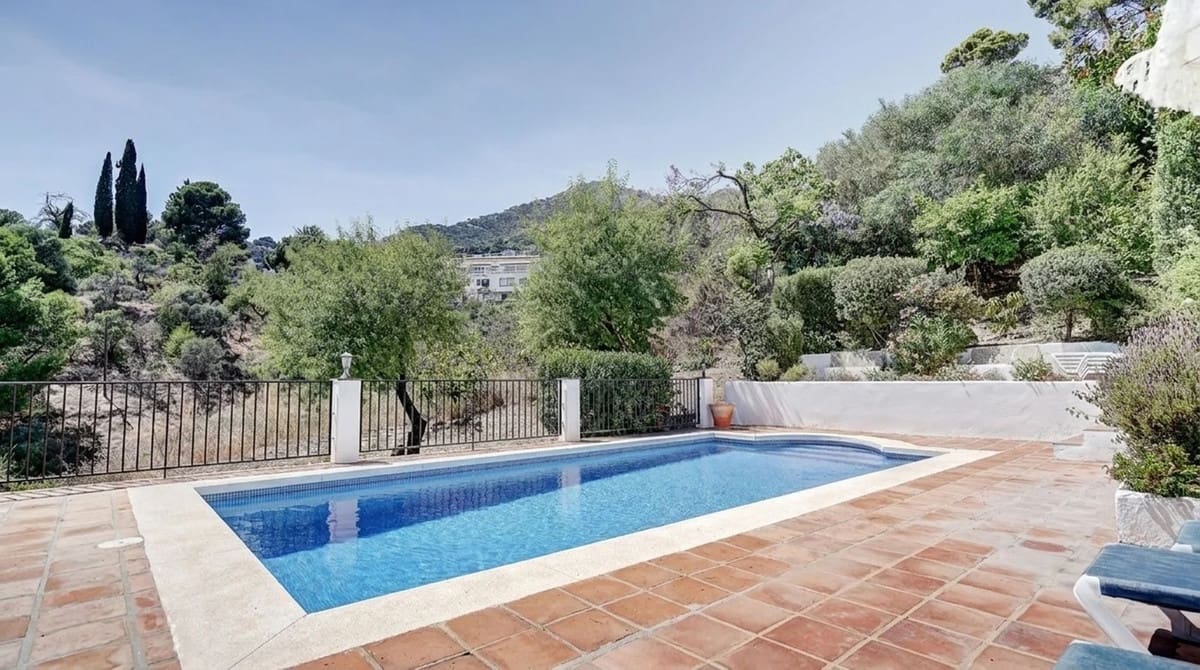 5 soverom Villa til salgs i Mijas med svømmebasseng garasje - € 1 495 000 (Ref: 9893151)