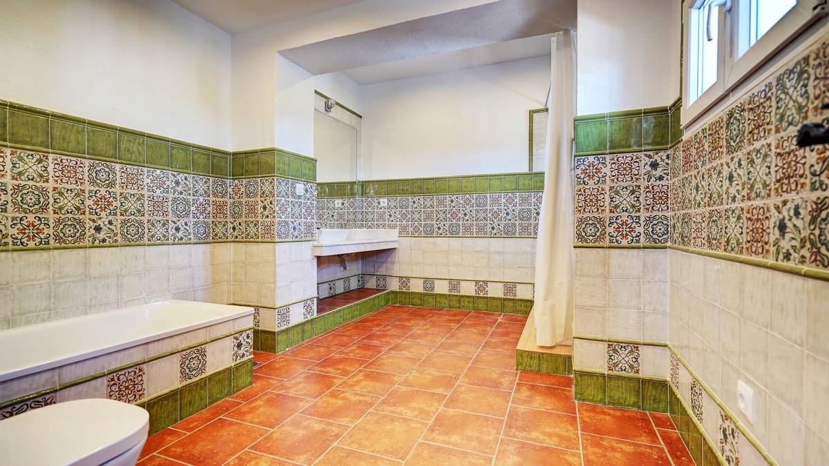 5 soverom Villa til salgs i Mijas med svømmebasseng garasje - € 1 495 000 (Ref: 9893151)