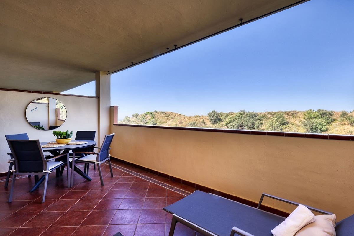 2 soverom Leilighet til salgs i Riviera del Sol med svømmebasseng garasje - € 329 995 (Ref: 9893152)