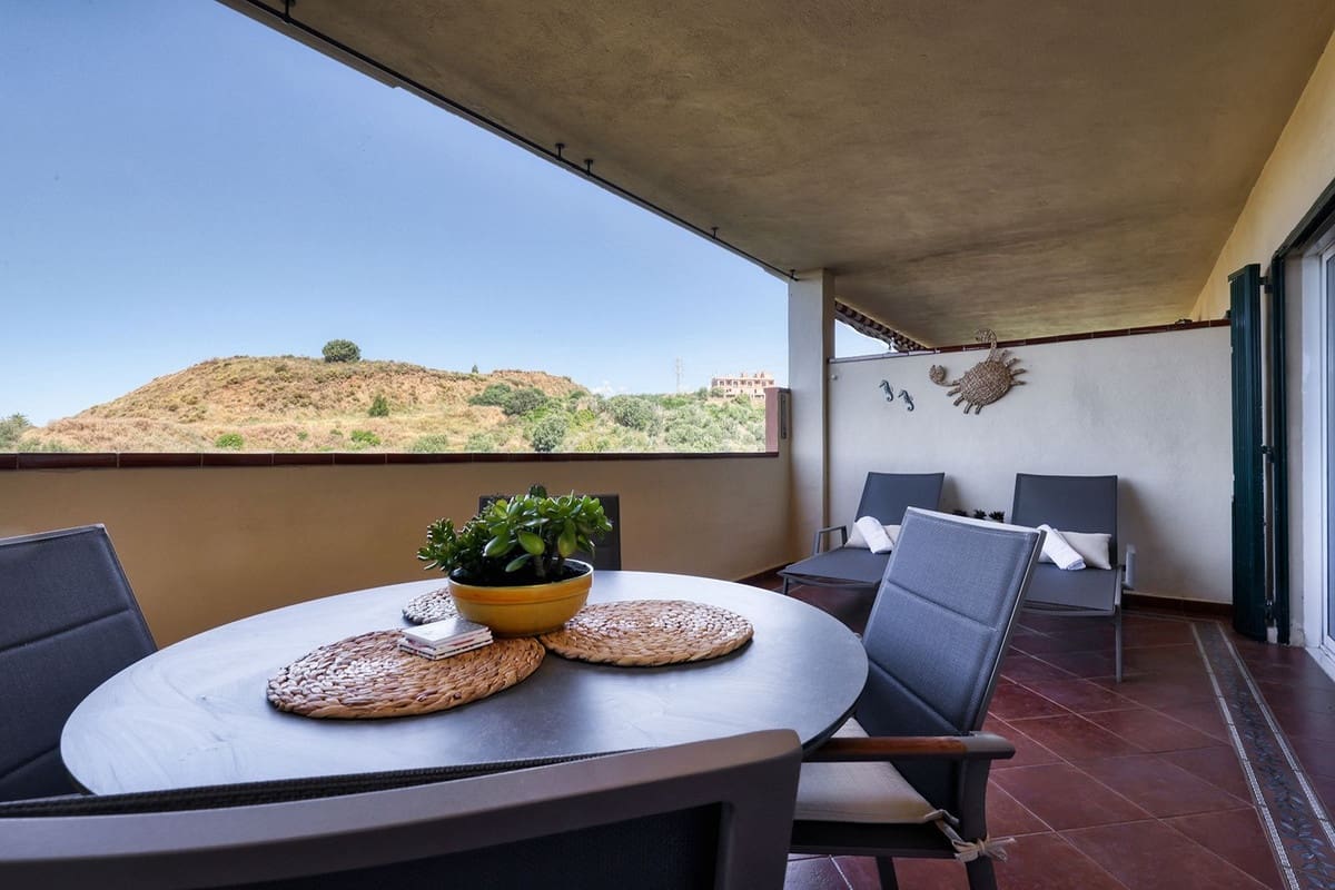 2 soverom Leilighet til salgs i Riviera del Sol med svømmebasseng garasje - € 329 995 (Ref: 9893152)
