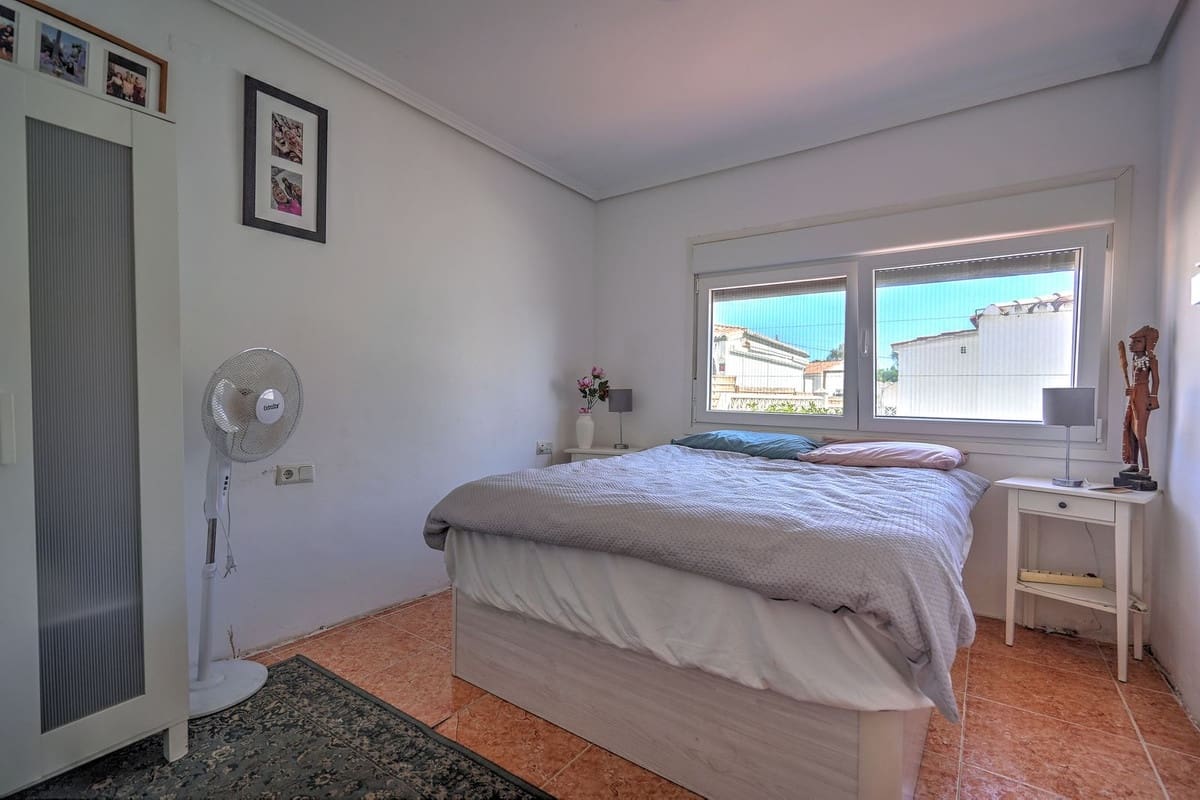 2 chambre Villa/Maison à vendre à El Faro - 399 995 € (Ref: 9913778)