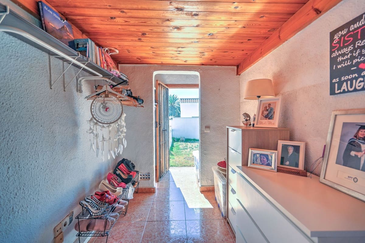 2 chambre Villa/Maison à vendre à El Faro - 399 995 € (Ref: 9913778)