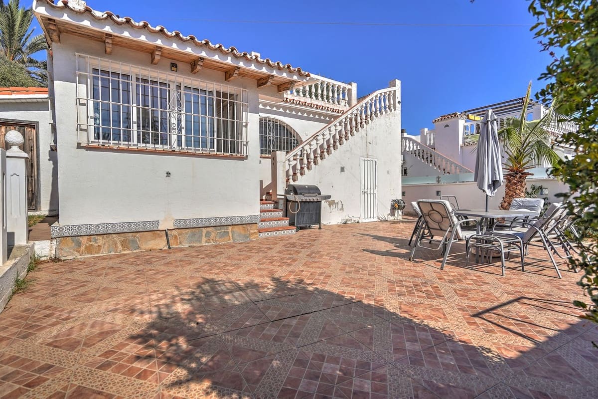 2 chambre Villa/Maison à vendre à El Faro - 399 995 € (Ref: 9913778)