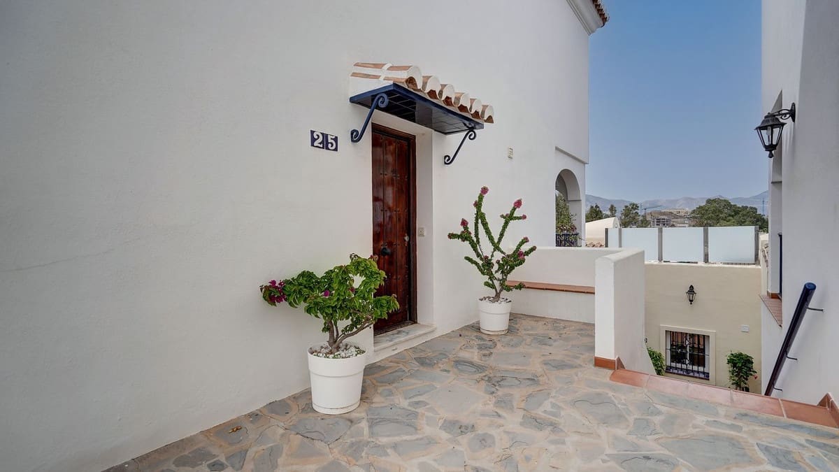 3 bedroom Townhouse for sale in El Chaparral with pool garage - € 599,000 (Ref: 9922887)