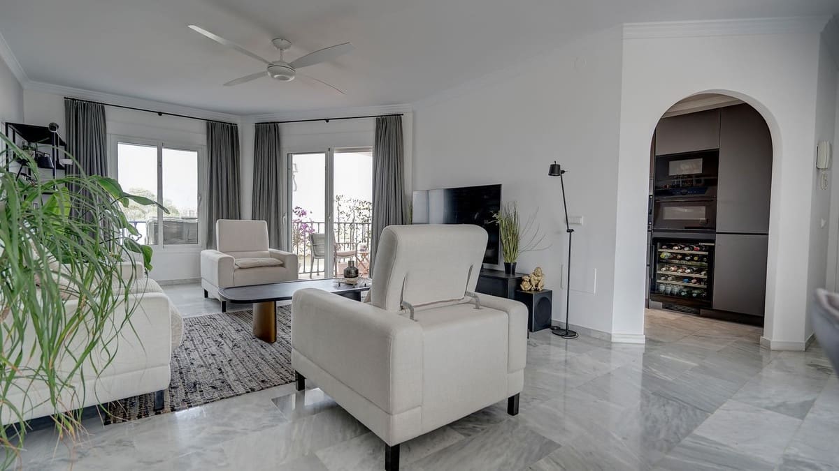 3 bedroom Townhouse for sale in El Chaparral with pool garage - € 599,000 (Ref: 9922887)