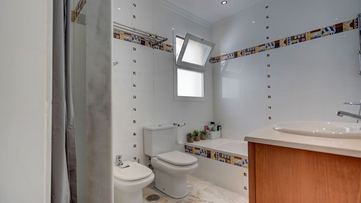 3 bedroom Townhouse for sale in El Chaparral with pool garage - € 599,000 (Ref: 9922887)