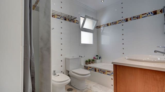 3 quarto Casa em Banda para venda em El Chaparral, Mijas com piscina garagem - 599 000 € (Ref: 9922887)