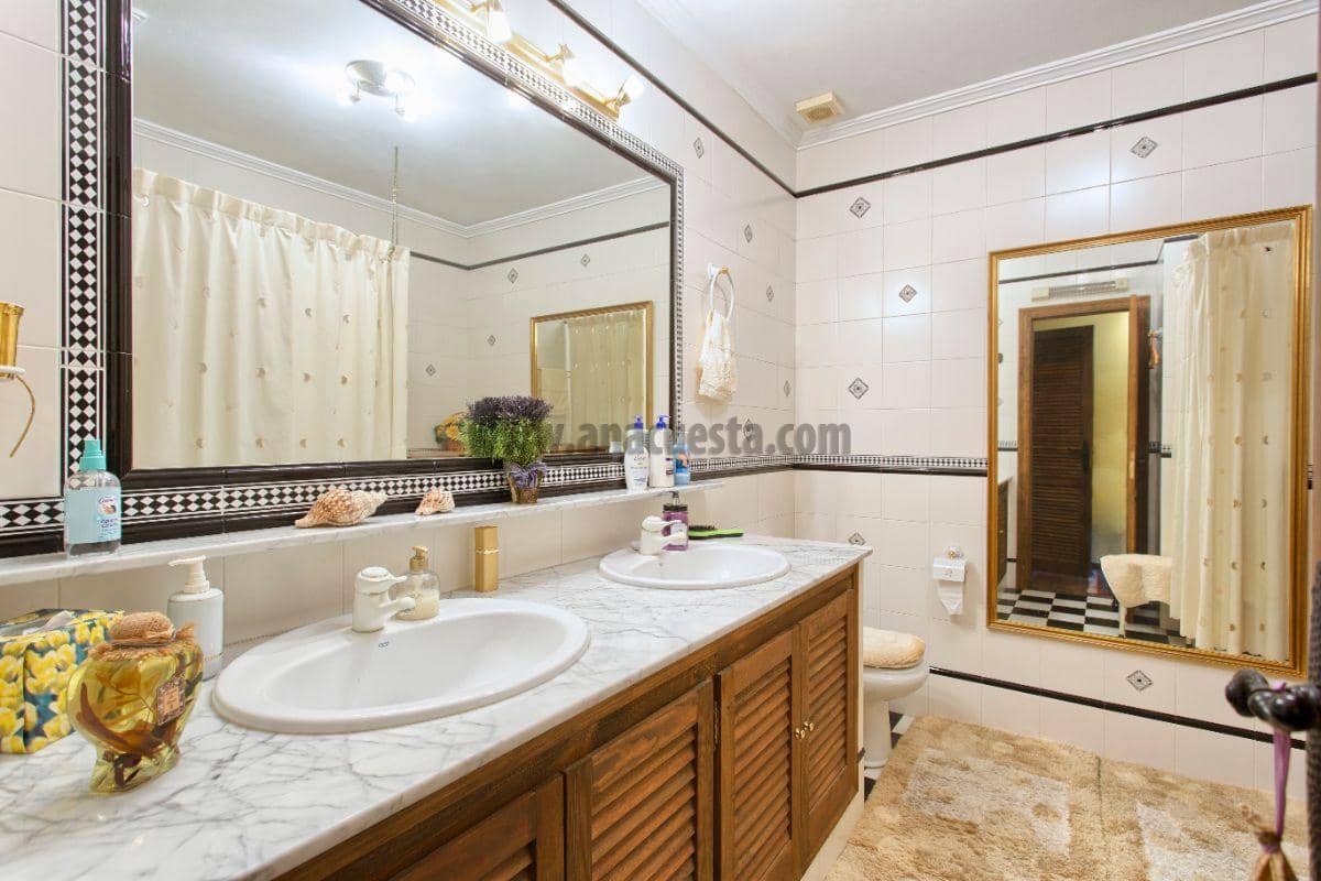 3 soveværelse Byhus til salg i Benahavis - € 375.000 (Ref: 4348954)