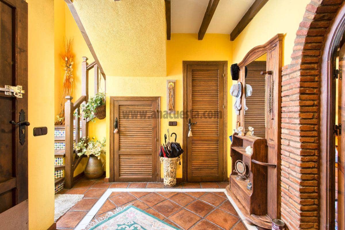 3 soveværelse Byhus til salg i Benahavis - € 375.000 (Ref: 4348954)