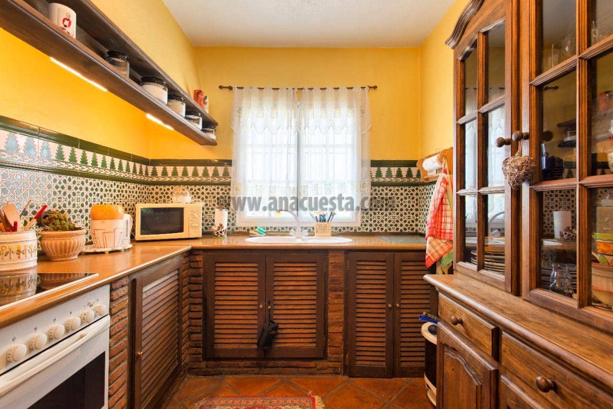 3 soveværelse Byhus til salg i Benahavis - € 375.000 (Ref: 4348954)