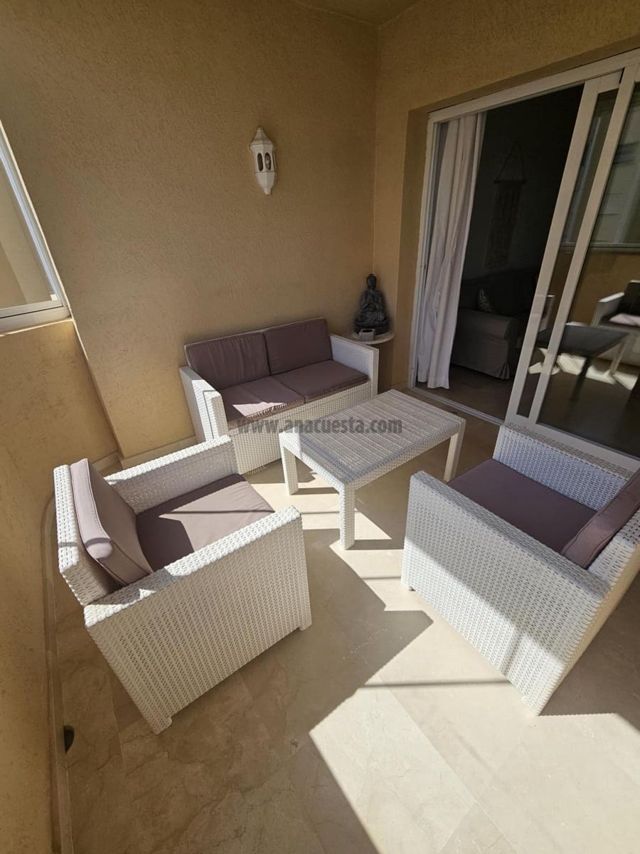 2 soveværelse Lejlighed til salg i Estepona med swimmingpool - € 369.000 (Ref: 9234875)