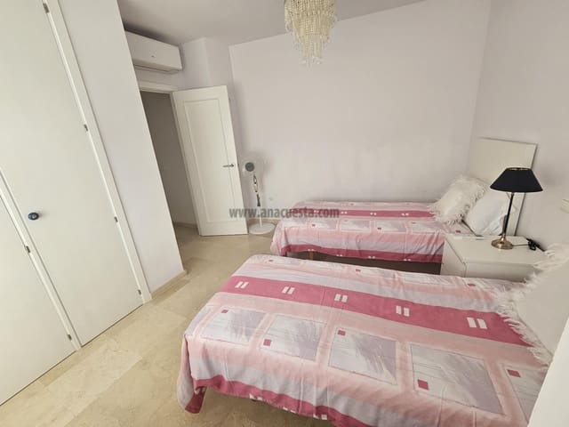 2 chambre Appartement à vendre à Puerto de Estepona, Estepona avec piscine - 369 000 € (Ref: 9234875)