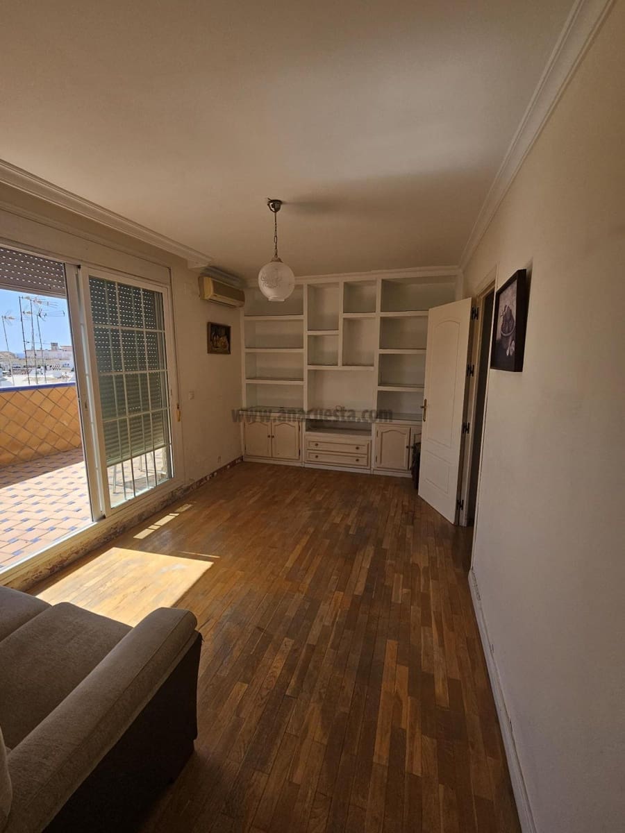 4 sypialnia Penthouse na sprzedaż w Estepona - 615 000 € (Ref: 9234878)