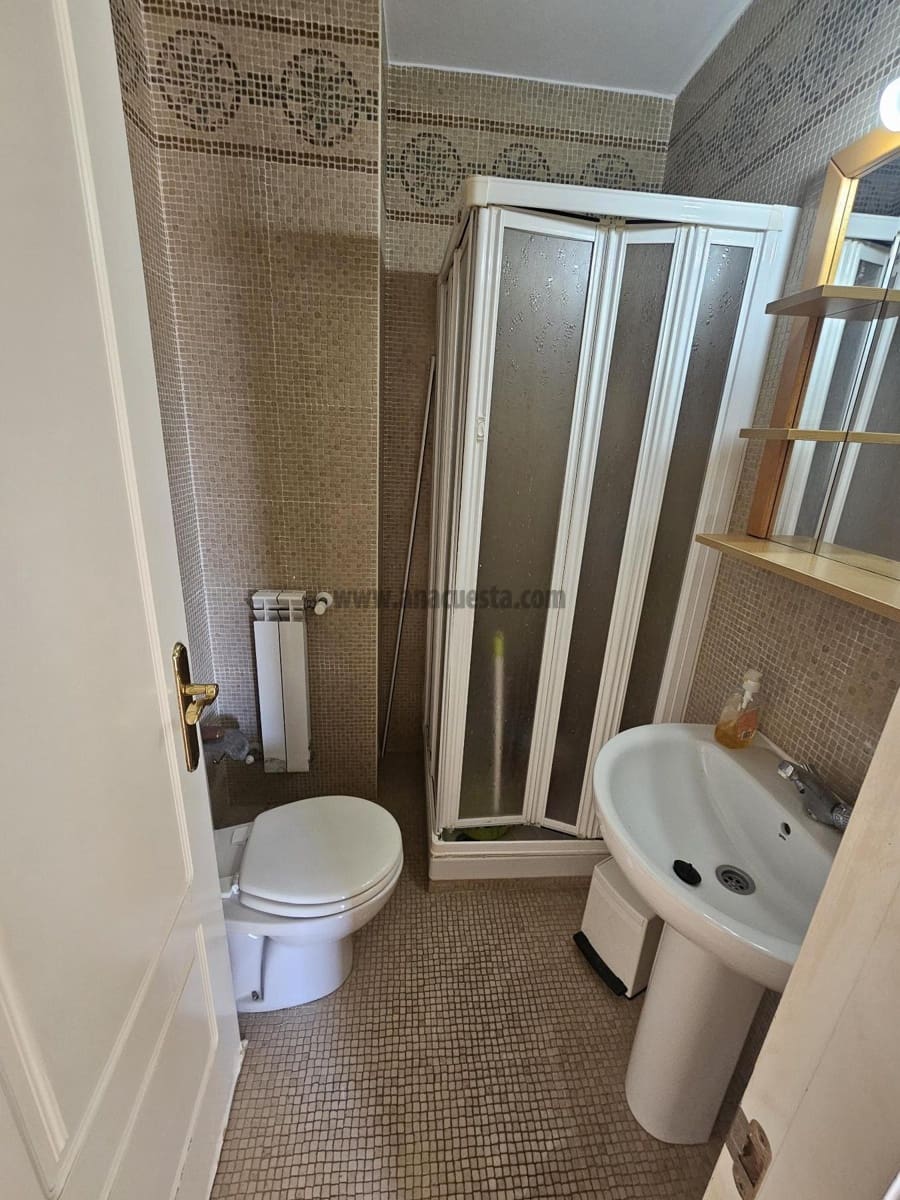 4 sypialnia Penthouse na sprzedaż w Estepona - 615 000 € (Ref: 9234878)