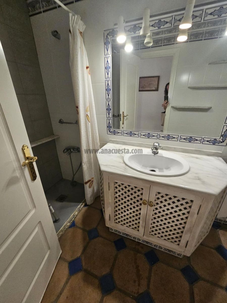 4 sypialnia Penthouse na sprzedaż w Estepona - 615 000 € (Ref: 9234878)