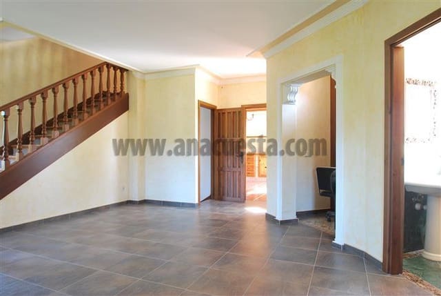 4 soveværelse Villa til salg i La Concha - Resina Golf, Estepona med swimmingpool garage - € 2.500.000 (Ref: 9234879)