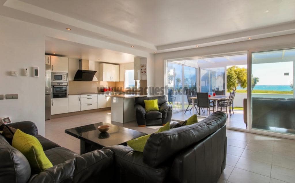 3 soveværelse Villa til salg i Saladillo-Benamara med swimmingpool - € 1.600.000 (Ref: 9234881)