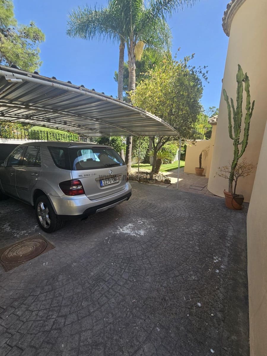 5 soverom Villa til leie i Atalaya-Isdabe med svømmebasseng garasje - € 7 000 (Ref: 9234885)