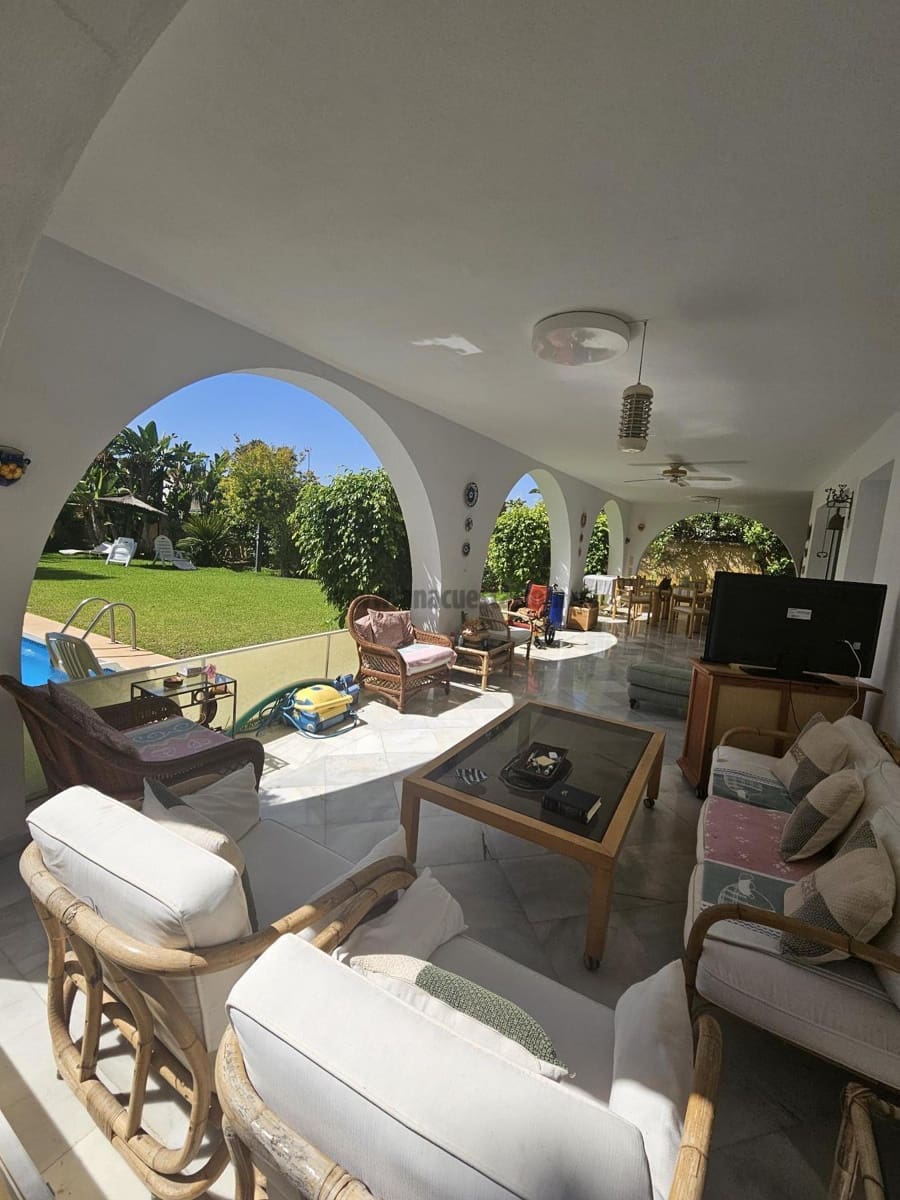 5 soverom Villa til leie i Atalaya-Isdabe med svømmebasseng garasje - € 7 000 (Ref: 9234885)