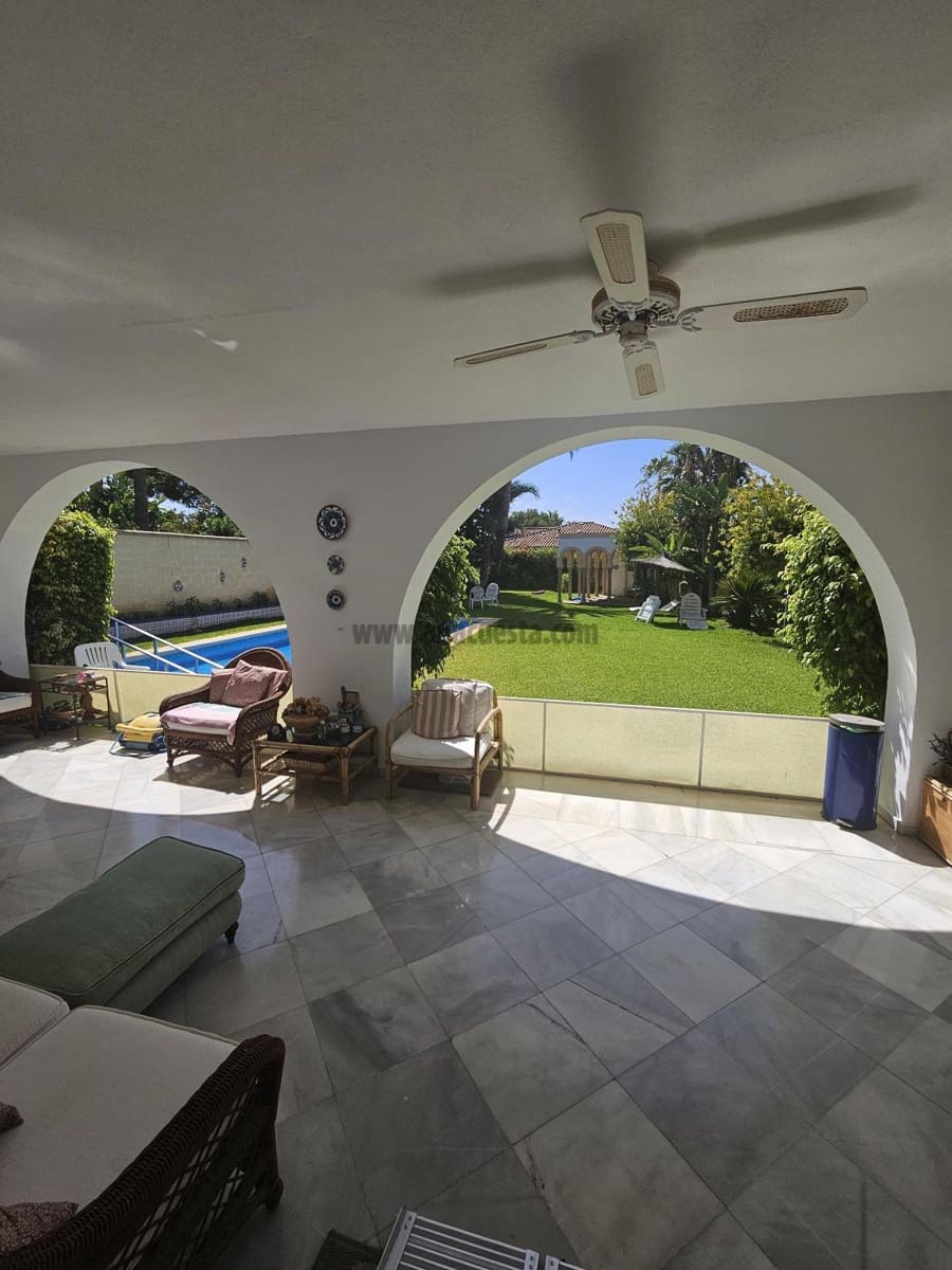 5 soverom Villa til leie i Atalaya-Isdabe med svømmebasseng garasje - € 7 000 (Ref: 9234885)