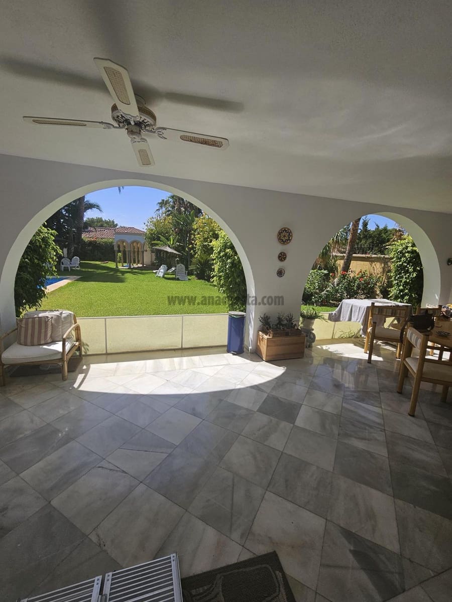 5 soverom Villa til leie i Atalaya-Isdabe med svømmebasseng garasje - € 7 000 (Ref: 9234885)