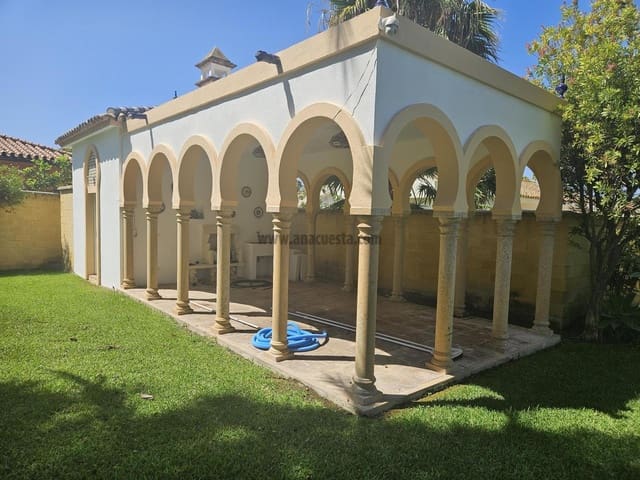5 soverom Villa til leie i Atalaya-Isdabe, Estepona med svømmebasseng garasje - € 7 000 (Ref: 9234885)