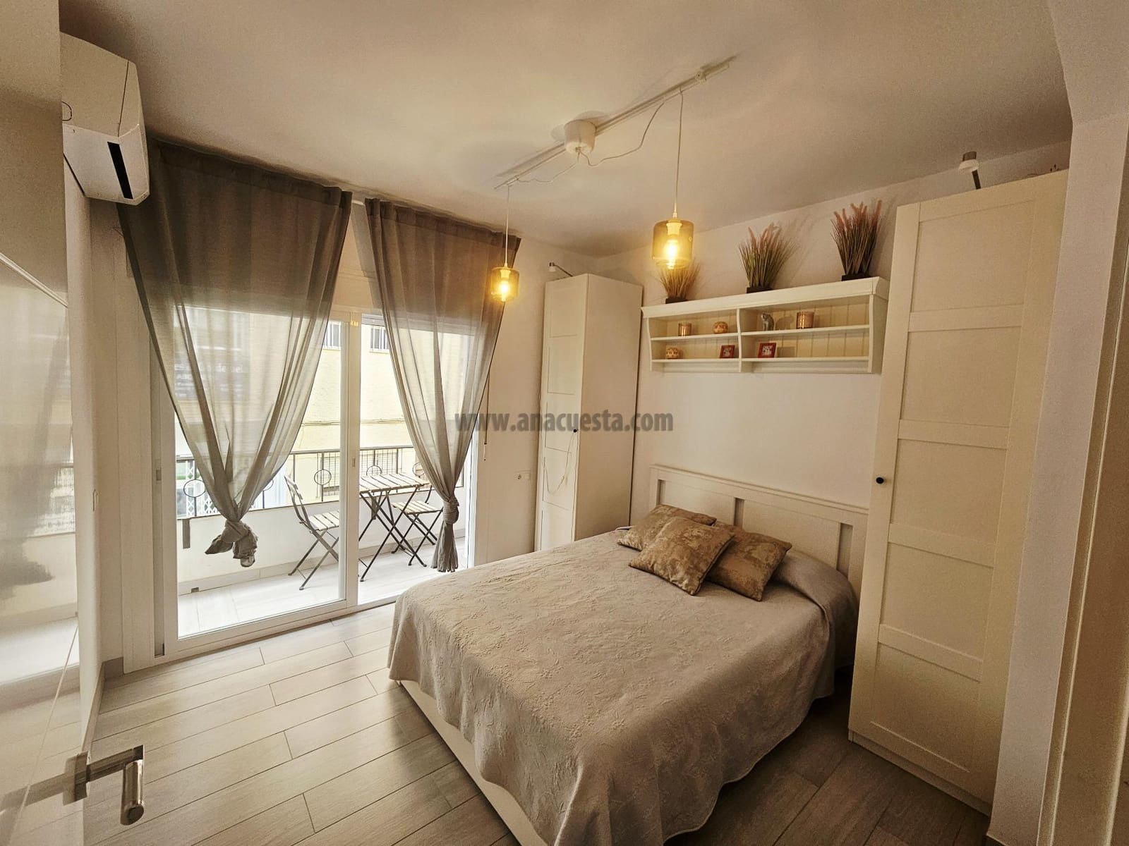 2 bedroom Apartment for sale in Estepona - € 340,000 (Ref: 9296856)