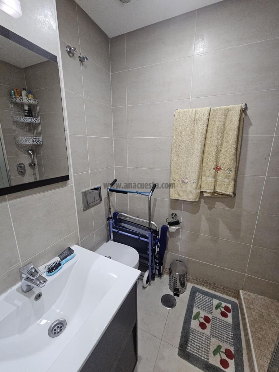 2 bedroom Apartment for sale in Estepona with pool - € 369,000 (Ref: 9377701)