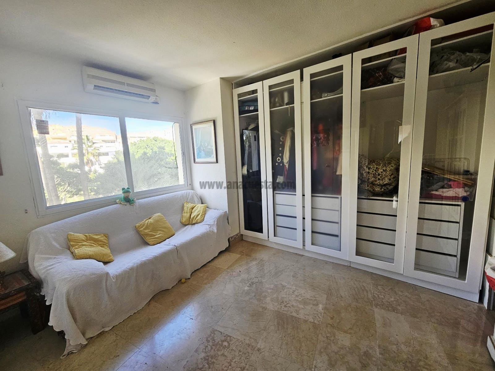 2 bedroom Apartment for sale in Estepona with pool - € 369,000 (Ref: 9377701)