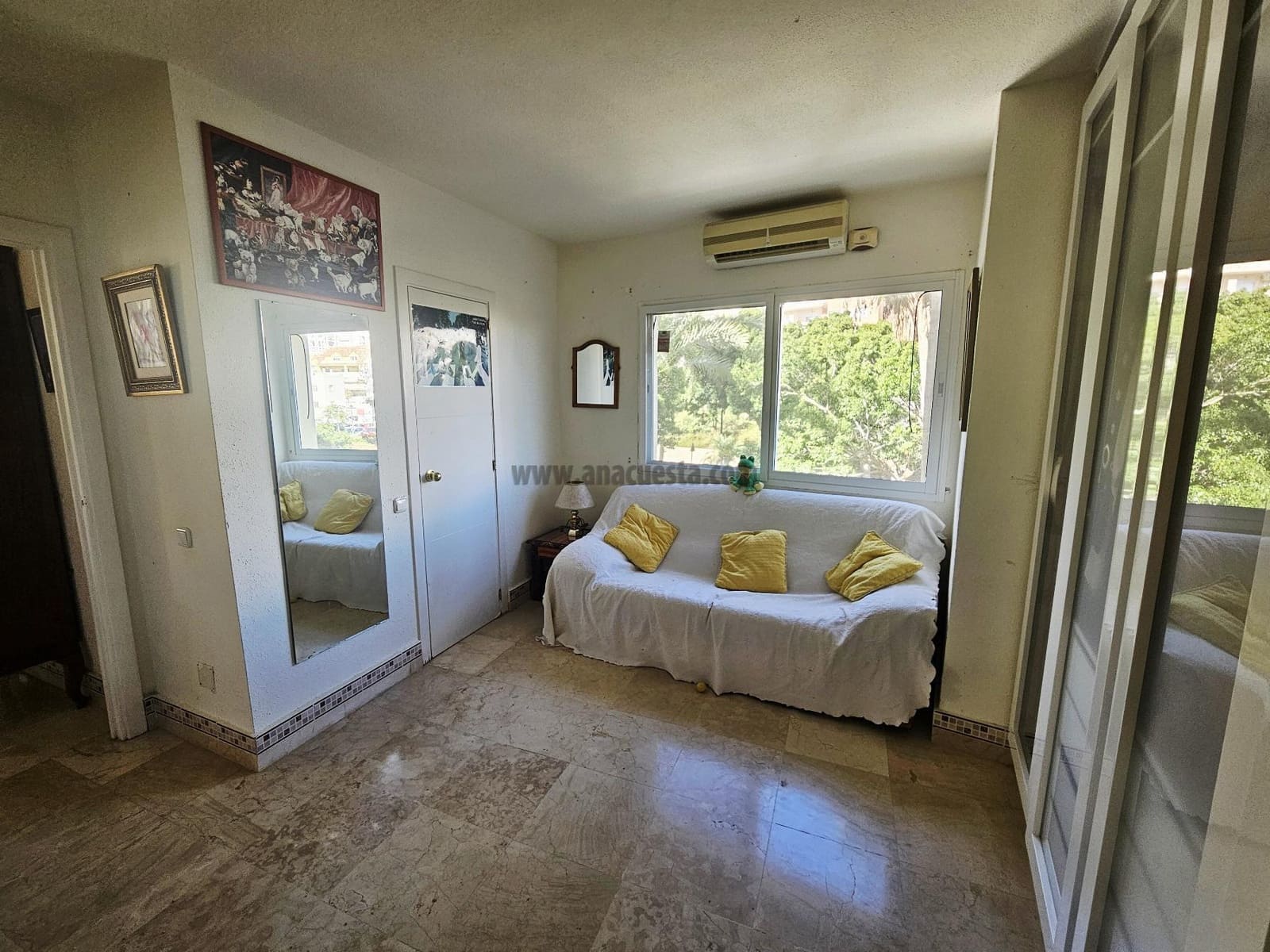 2 bedroom Apartment for sale in Estepona with pool - € 369,000 (Ref: 9377701)