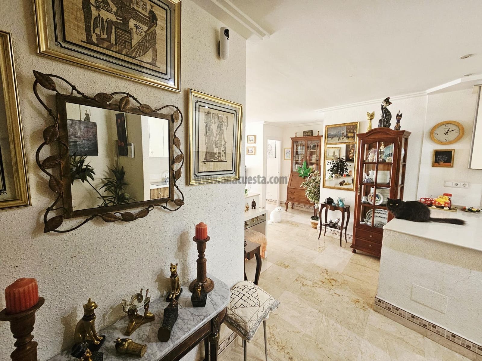 2 bedroom Apartment for sale in Estepona with pool - € 369,000 (Ref: 9377701)