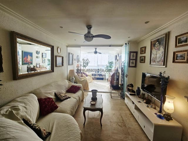 2 bedroom Apartment for sale in Puerto de Estepona, Estepona with pool - € 369,000 (Ref: 9377701)