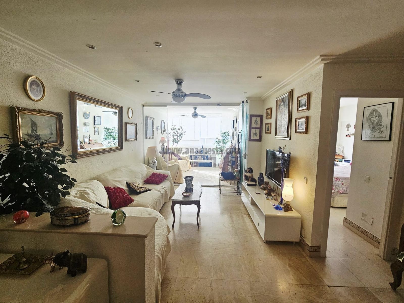 2 bedroom Apartment for sale in Estepona with pool - € 369,000 (Ref: 9377701)