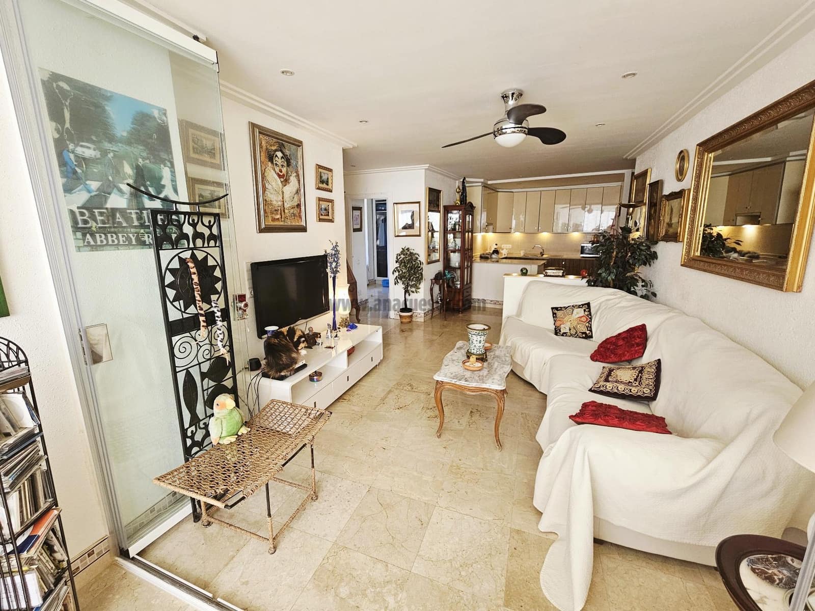 2 bedroom Apartment for sale in Estepona with pool - € 369,000 (Ref: 9377701)