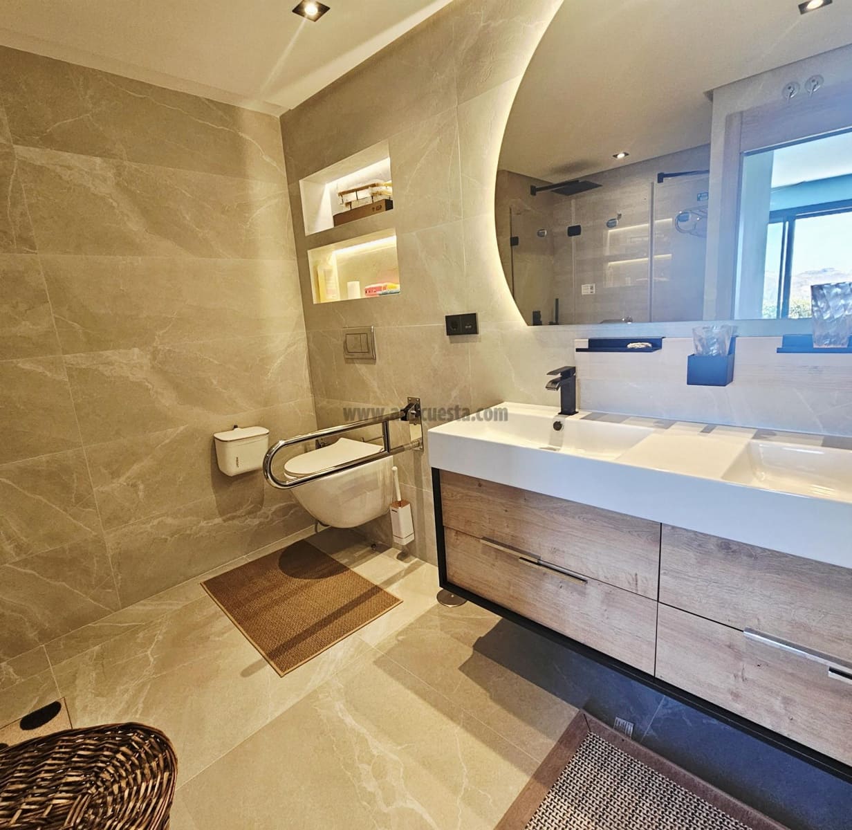 2 sypialnia Apartament na sprzedaż w Istan z basenem garażem - 499 000 € (Ref: 9386736)