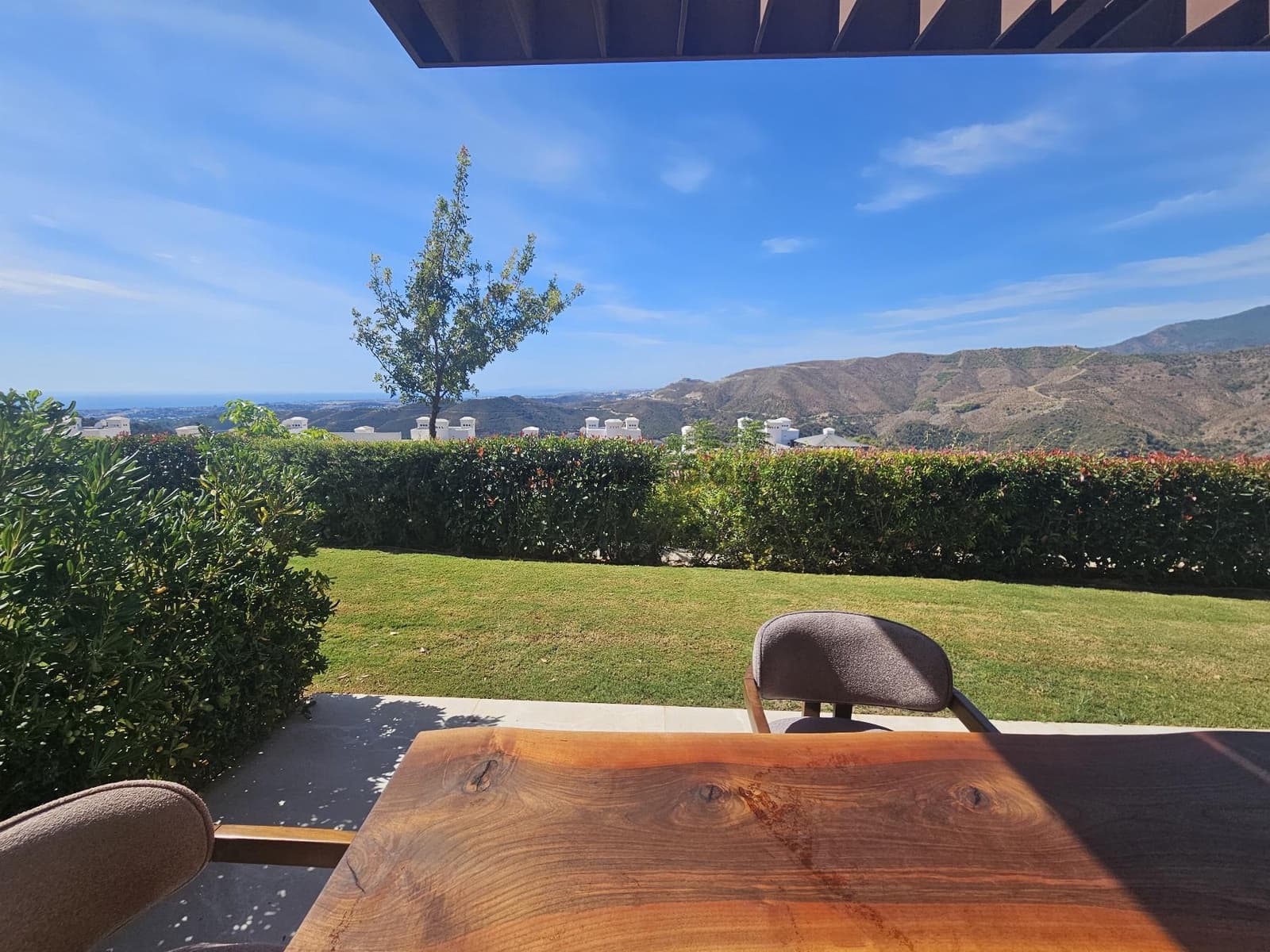 2 sypialnia Apartament na sprzedaż w Istan z basenem garażem - 499 000 € (Ref: 9386736)