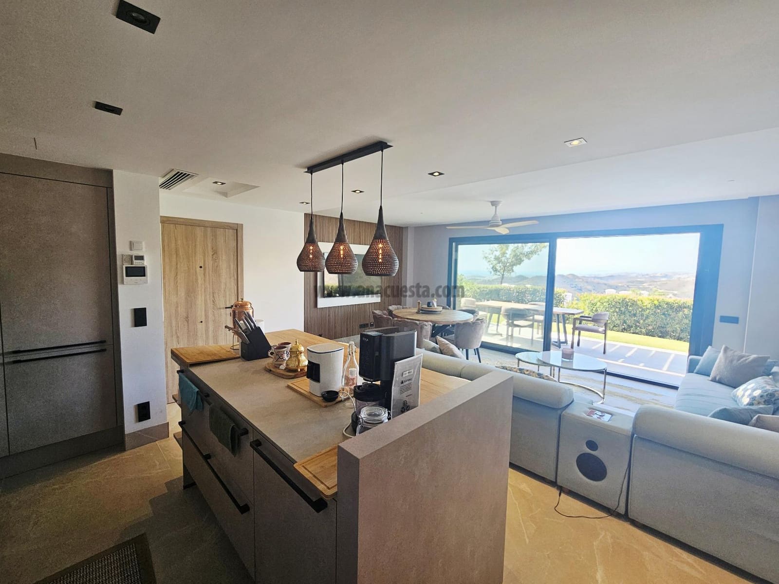 2 sypialnia Apartament na sprzedaż w Istan z basenem garażem - 499 000 € (Ref: 9386736)