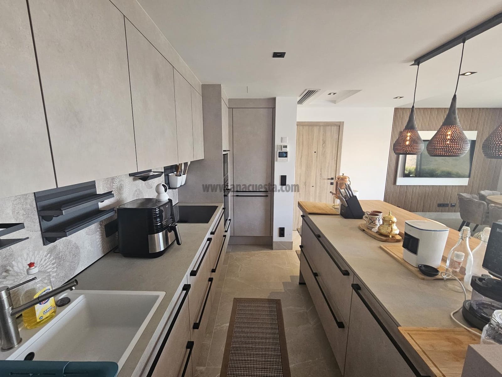 2 sypialnia Apartament na sprzedaż w Istan z basenem garażem - 499 000 € (Ref: 9386736)