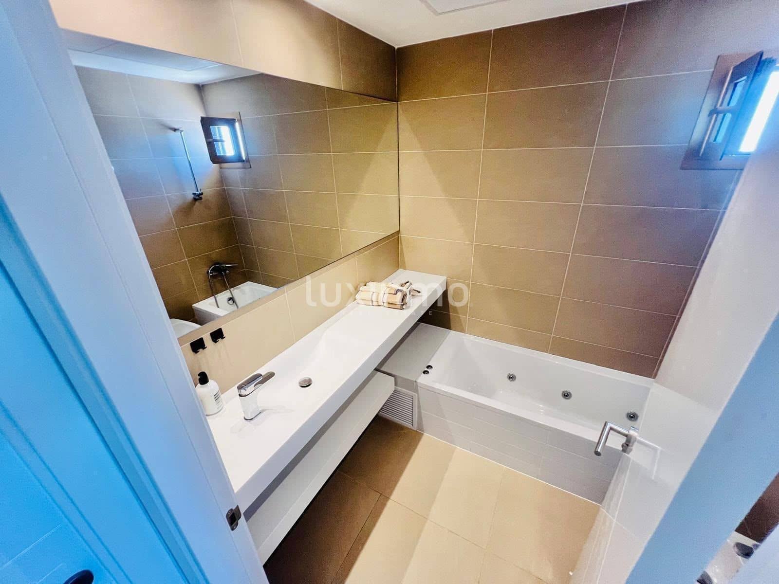 2 sypialnia Apartament na sprzedaż w Benidorm z garażem - 525 000 € (Ref: 10004569)