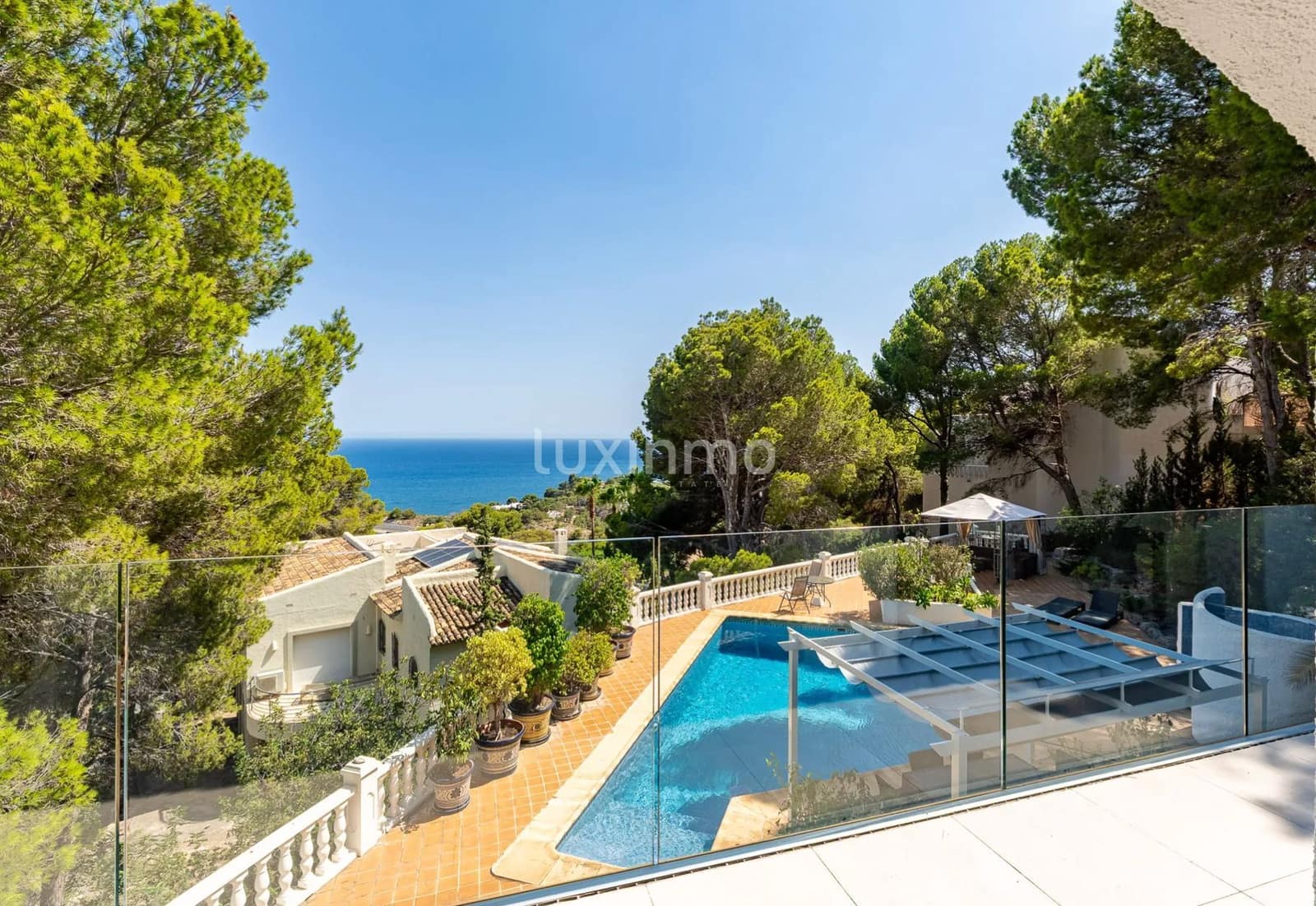5 sypialnia Willa do wynajęcia w Altea z basenem garażem - 5 500 € (Ref: 10007949)