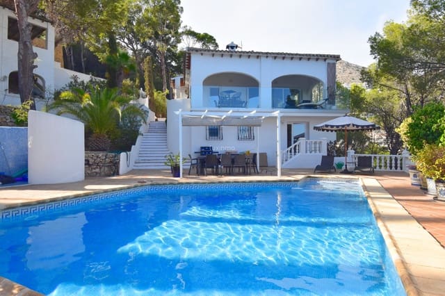 Villa/Maison de 5 chambres à louer à Altea avec piscine garage - 5 500 € (Ref: 10007949)