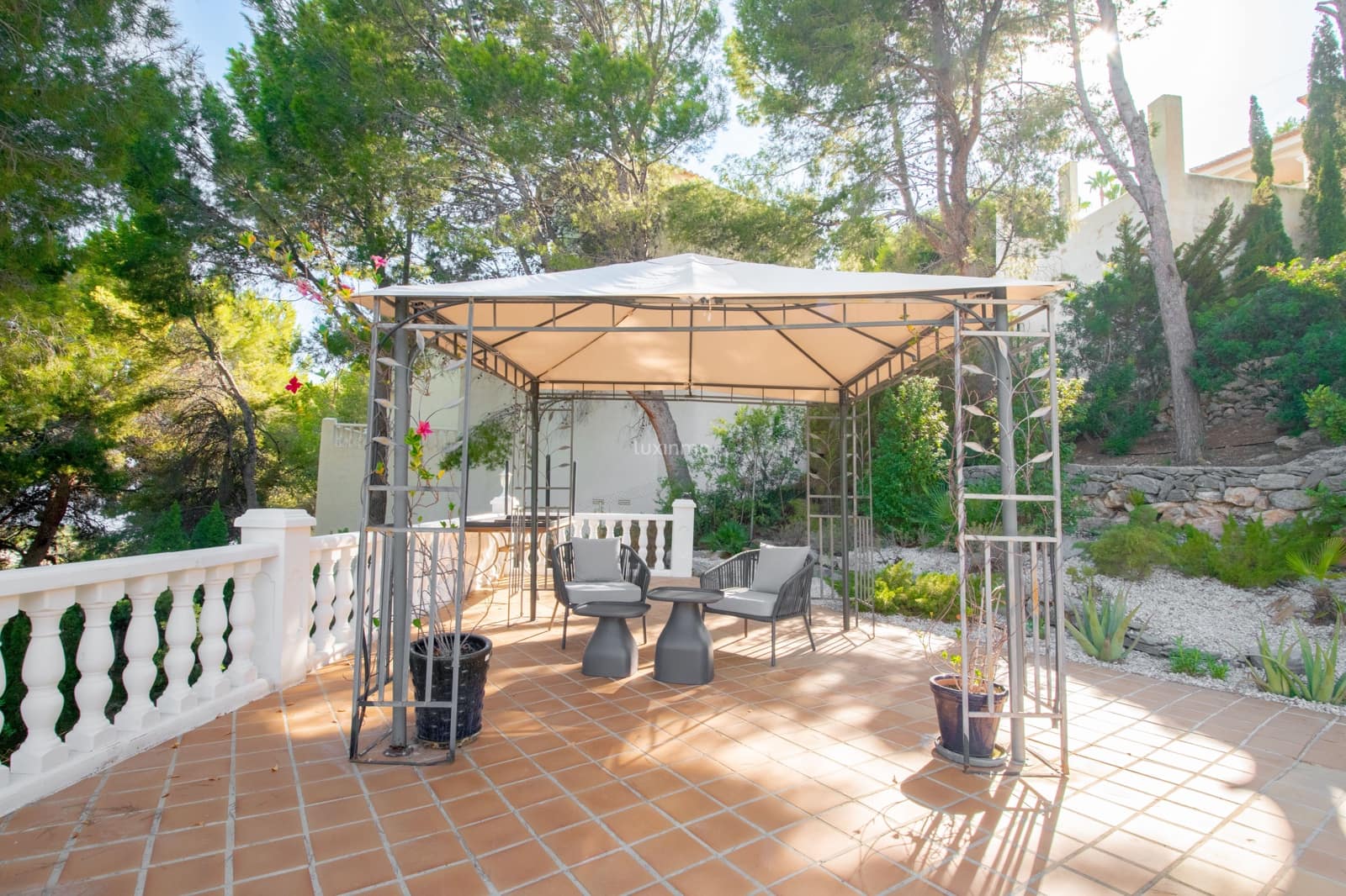 5 sypialnia Willa do wynajęcia w Altea z basenem garażem - 5 500 € (Ref: 10007949)