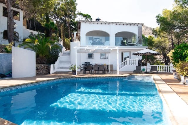 5 sypialnia Willa do wynajęcia w Altea z basenem garażem - 5 500 € (Ref: 10007949)