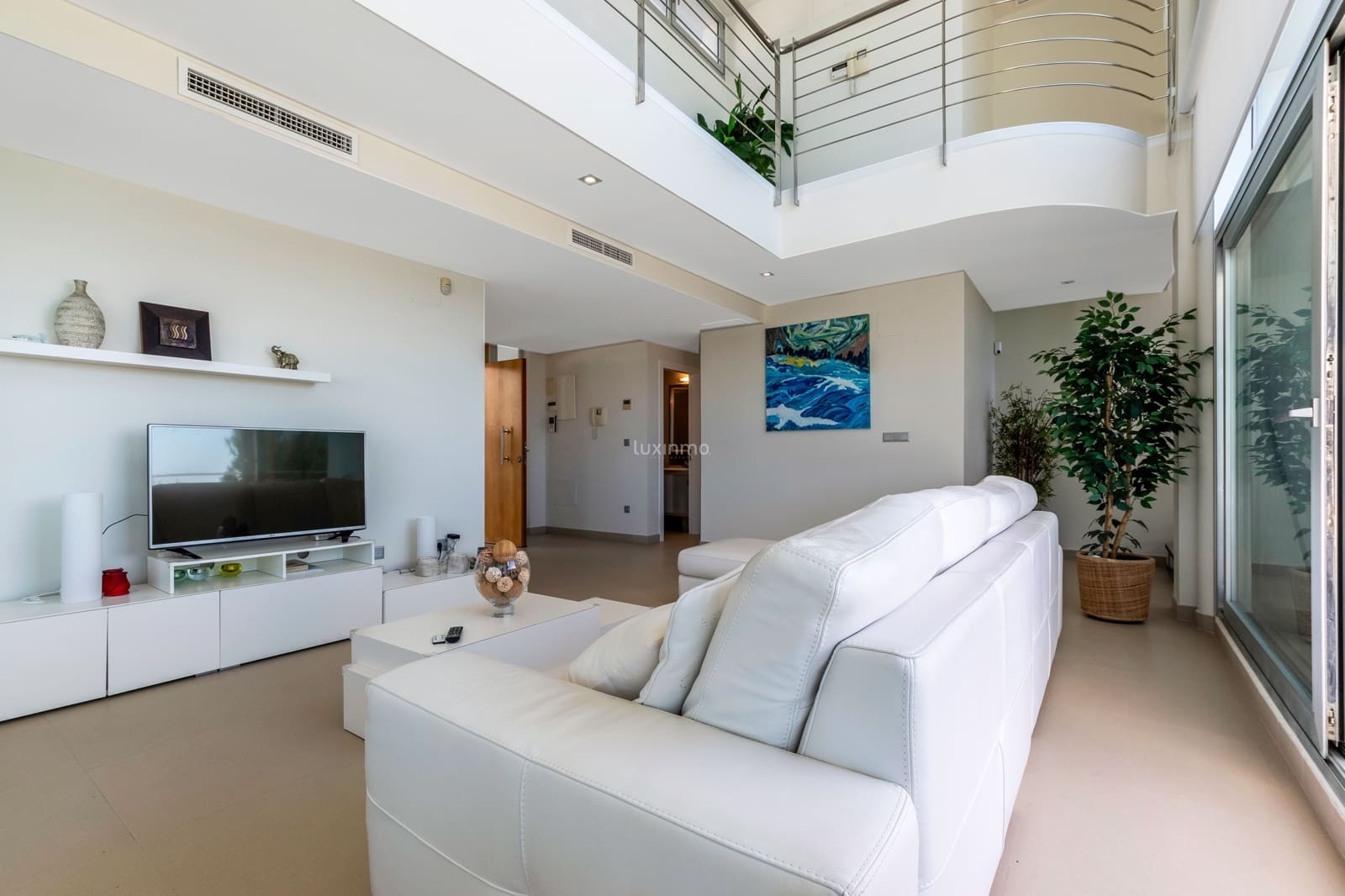 4 bedroom Villa for rent in Altea with pool garage - € 3,400 (Ref: 10009778)
