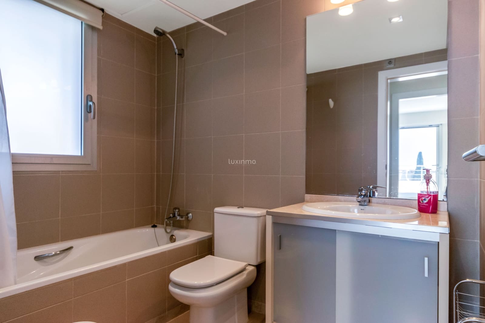 4 bedroom Villa for rent in Altea with pool garage - € 3,400 (Ref: 10009778)