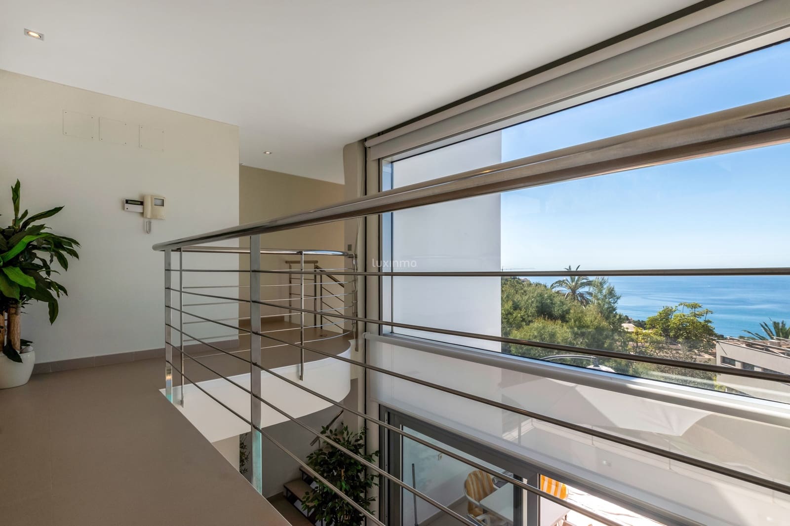 4 bedroom Villa for rent in Altea with pool garage - € 3,400 (Ref: 10009778)