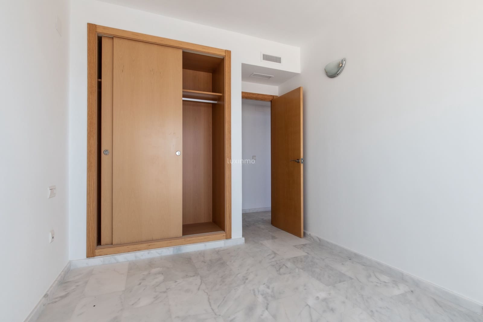 2 slaapkamer Appartement te koop in Benidorm met zwembad garage - € 515.000 (Ref: 10012304)