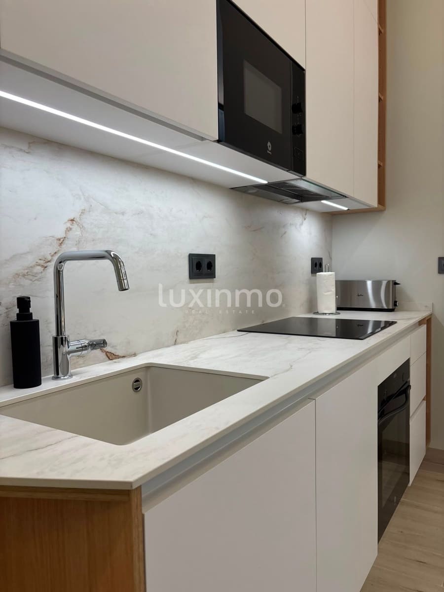 2 bedroom Flat for rent in Alfaz del Pi / L'Alfas del Pi with pool - € 1,300 (Ref: 10012507)