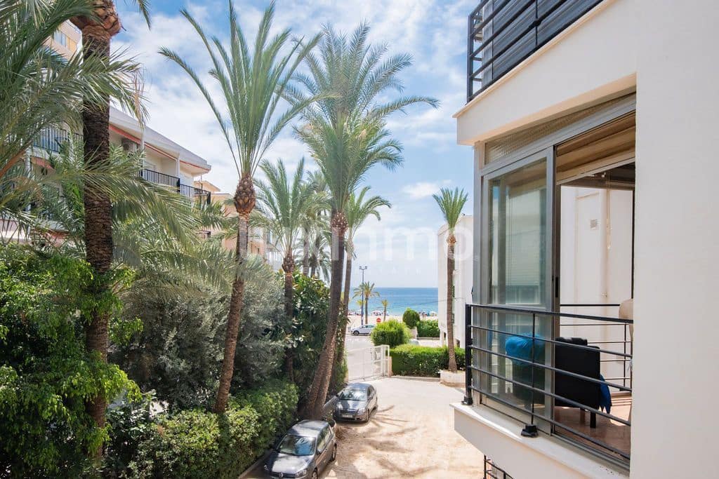 2 bedroom Apartment for rent in Benidorm with garage - € 950 (Ref: 10016867)