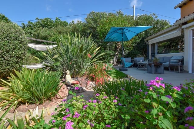 4 soveværelse Villa til salg i Calpe / Calp med swimmingpool garage - € 900.000 (Ref: 10019406)